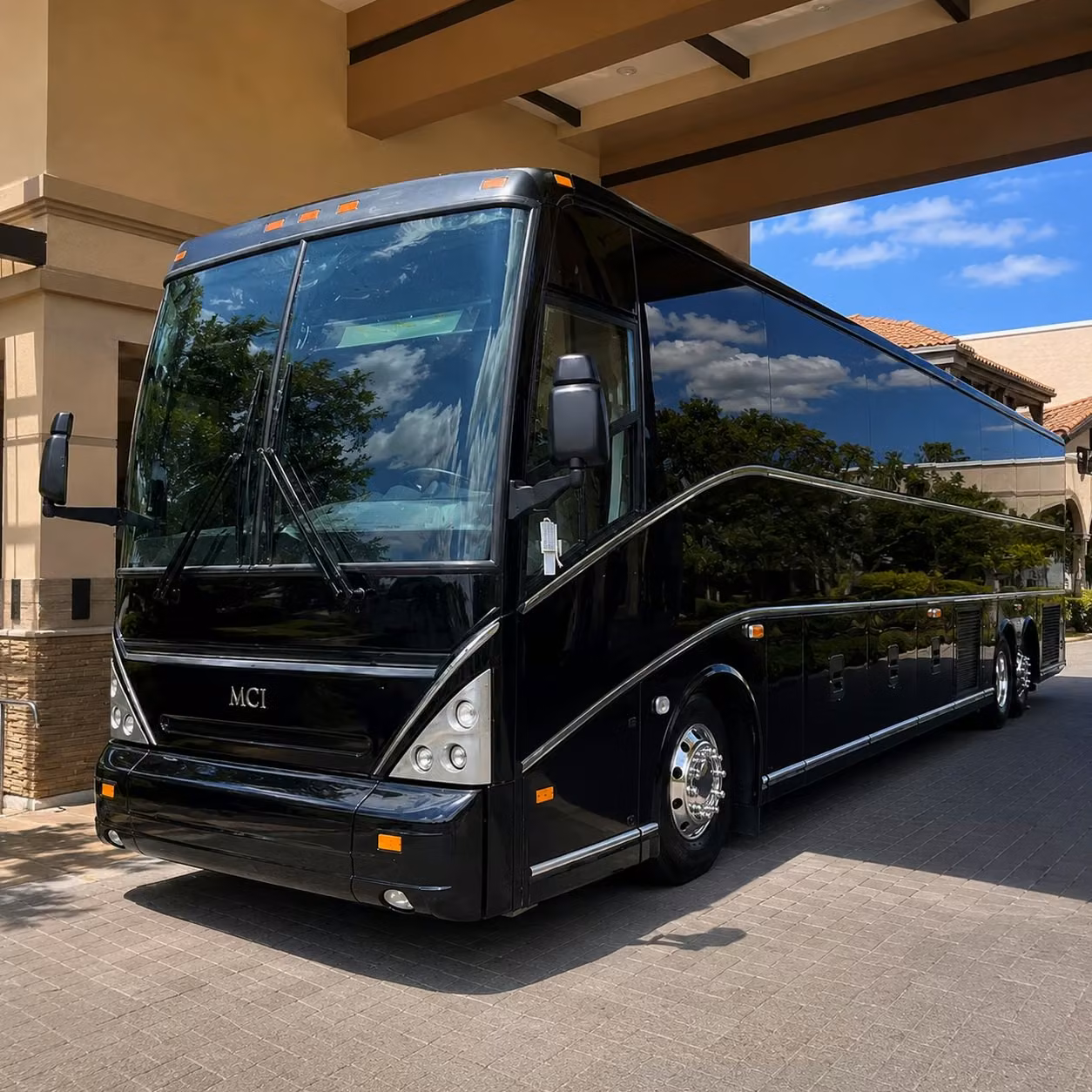 charter buses to mgm music hall at fenway and fenway park concerts