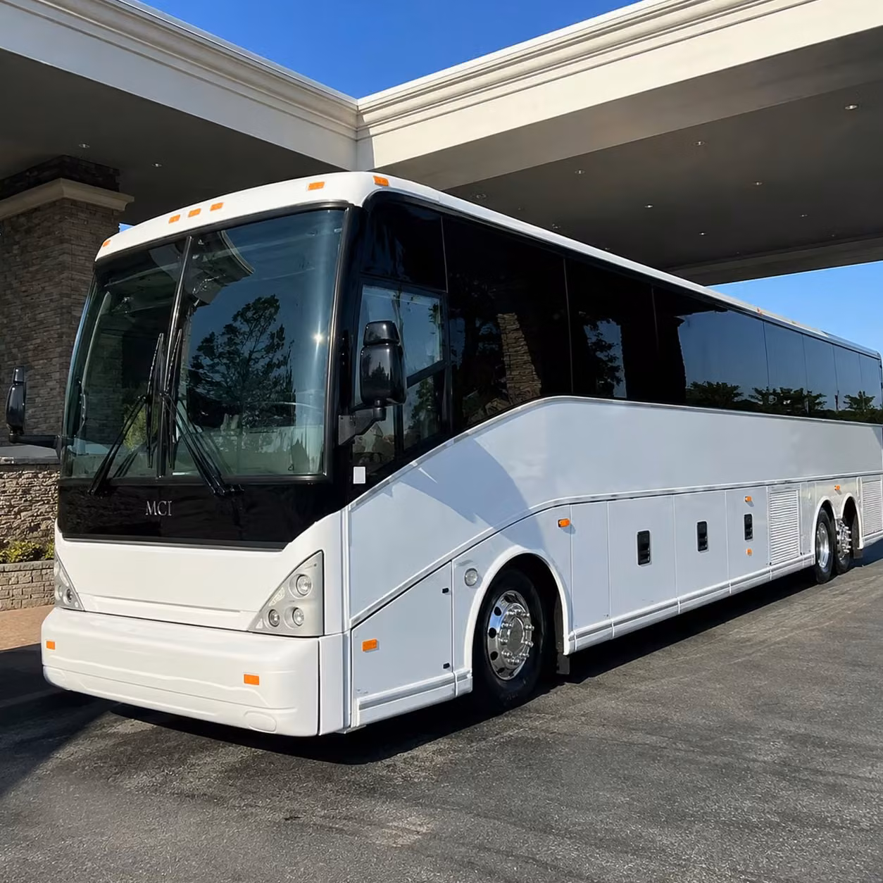 corporate and convention airport shuttle bus rentals in boston